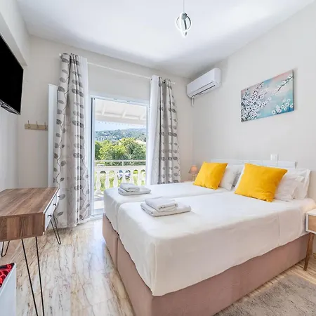 Luxury Family In Kassiopi